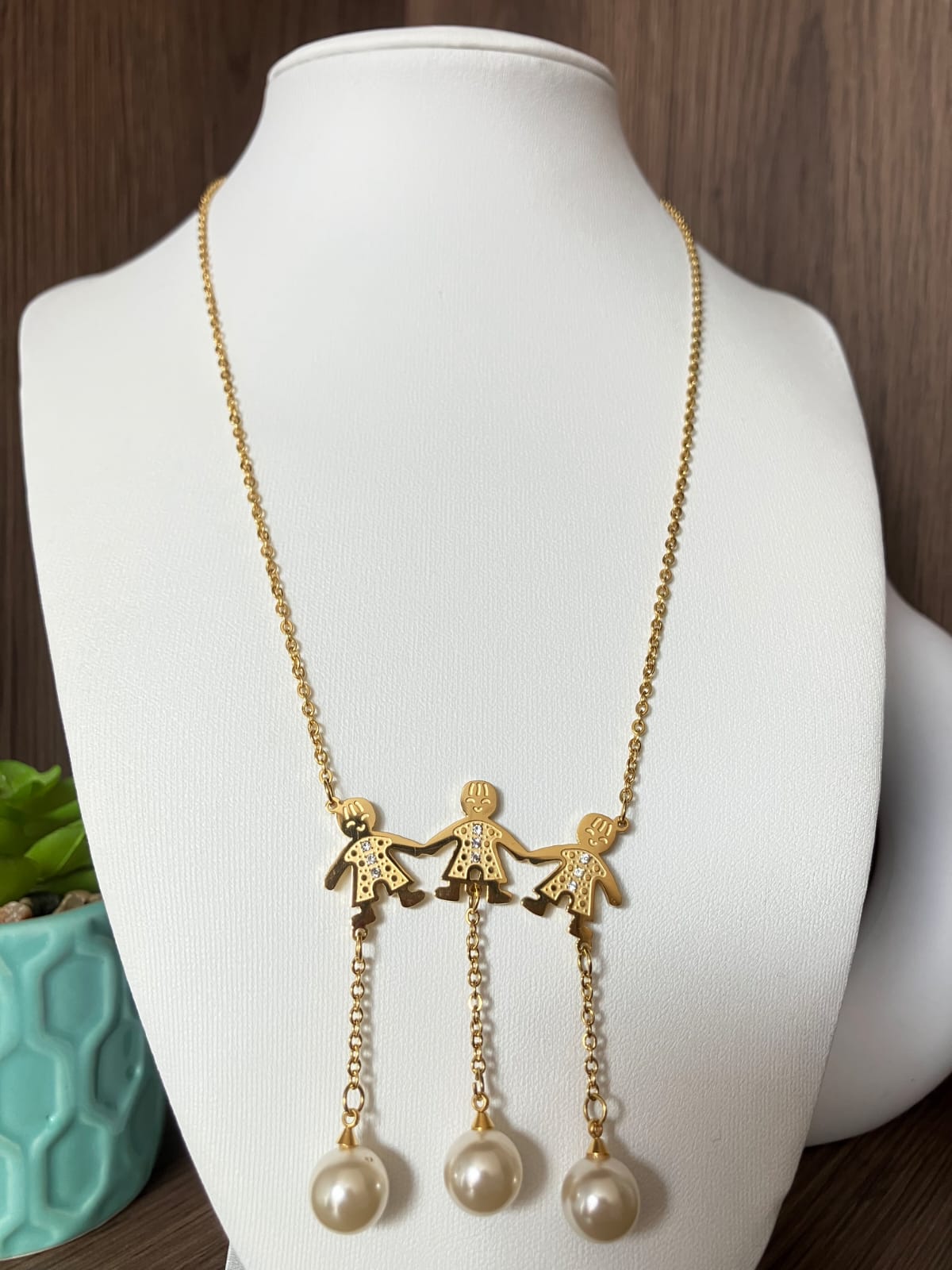 Collar dije Tres niños